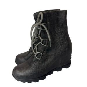 Sorel Womens 8.5 Joan of Arctic Black‎ Leather Lug Sole Wedge Booties Lace Up